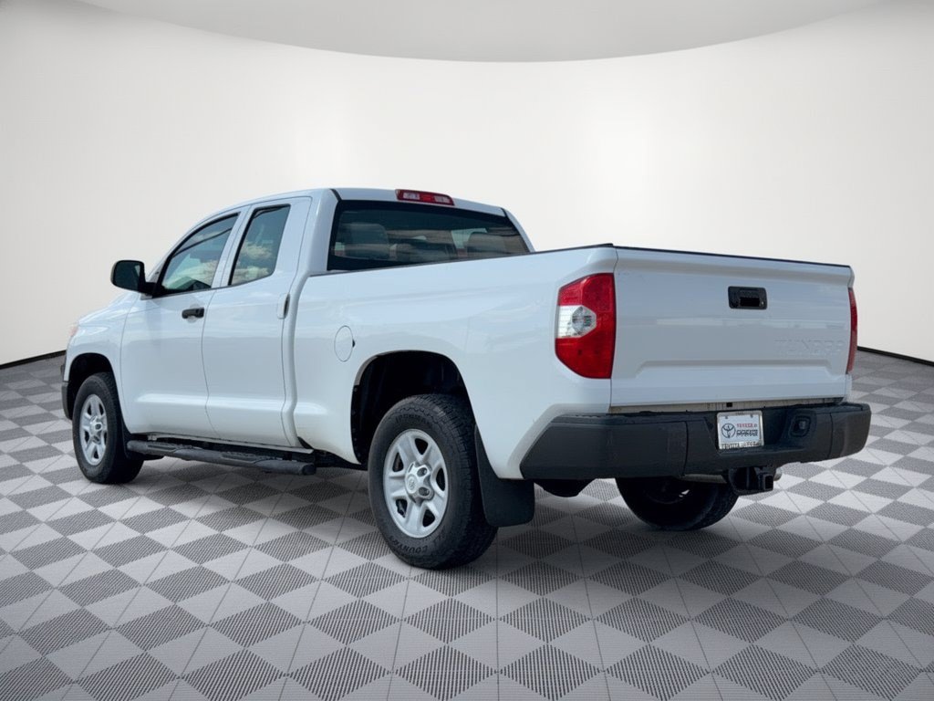 Used 2015 Toyota Tundra SR w/ Tow Package RWD image 3