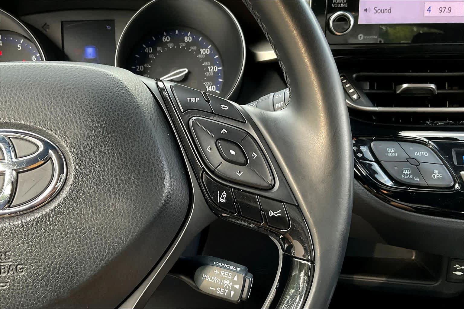 Used 2019 Toyota C-HR Limited FWD image 24