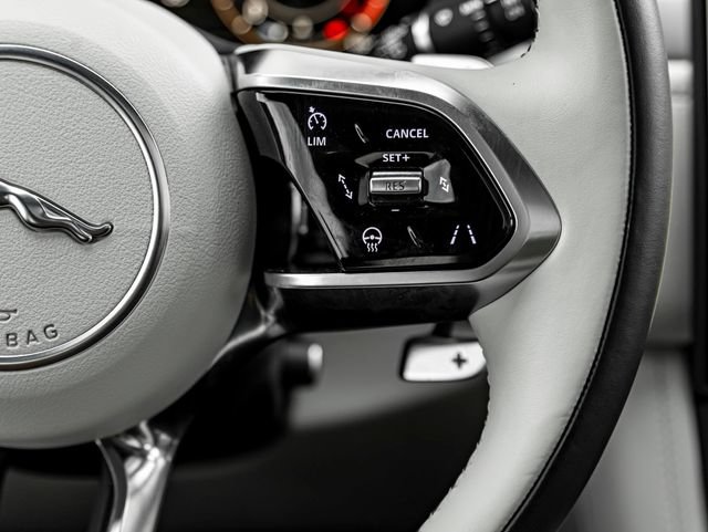 Certified 2025 Jaguar F-PACE R-Dynamic S AWD/4WD image 21