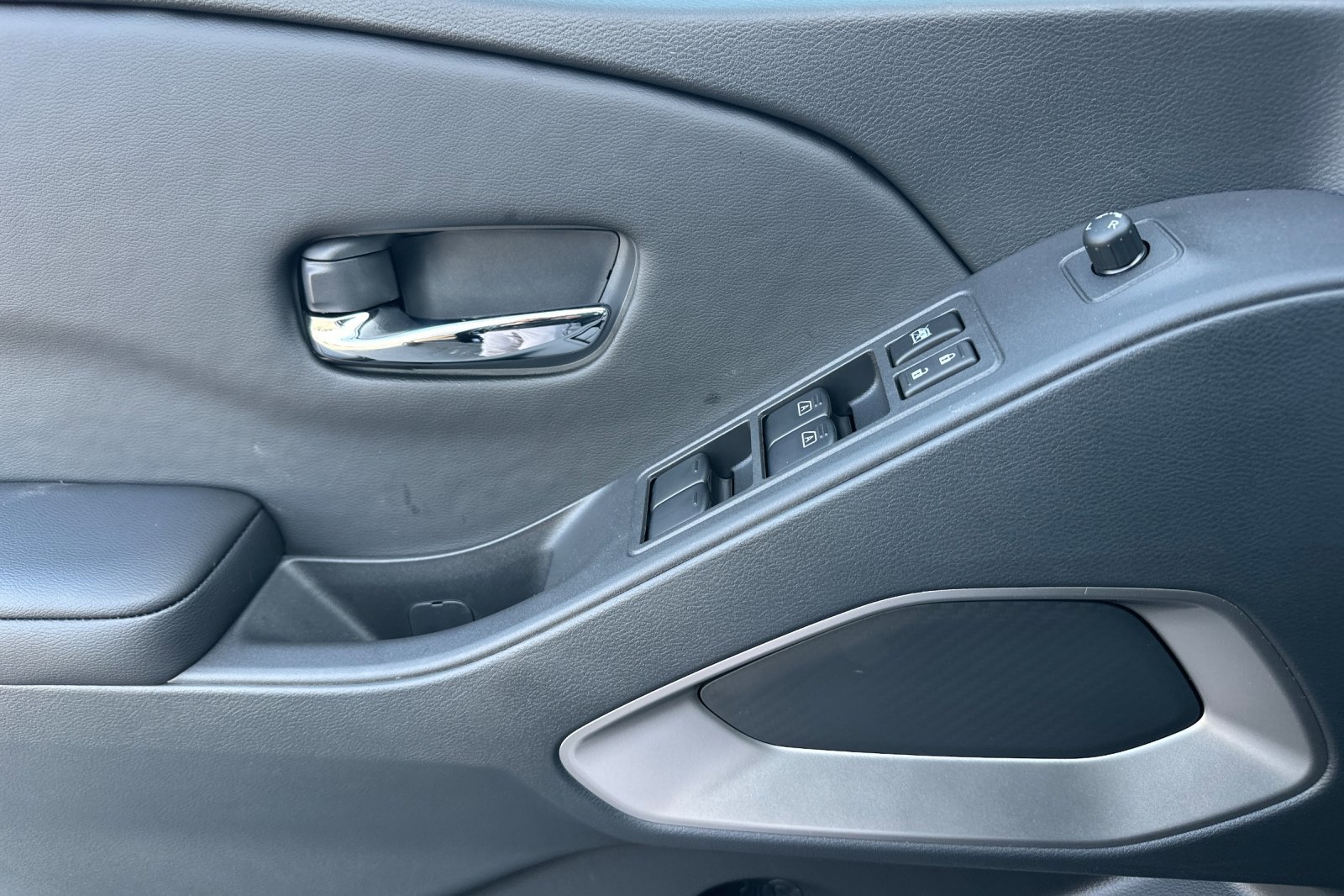 New 2026 Nissan Frontier SV w/ SV Convenience Package image 11