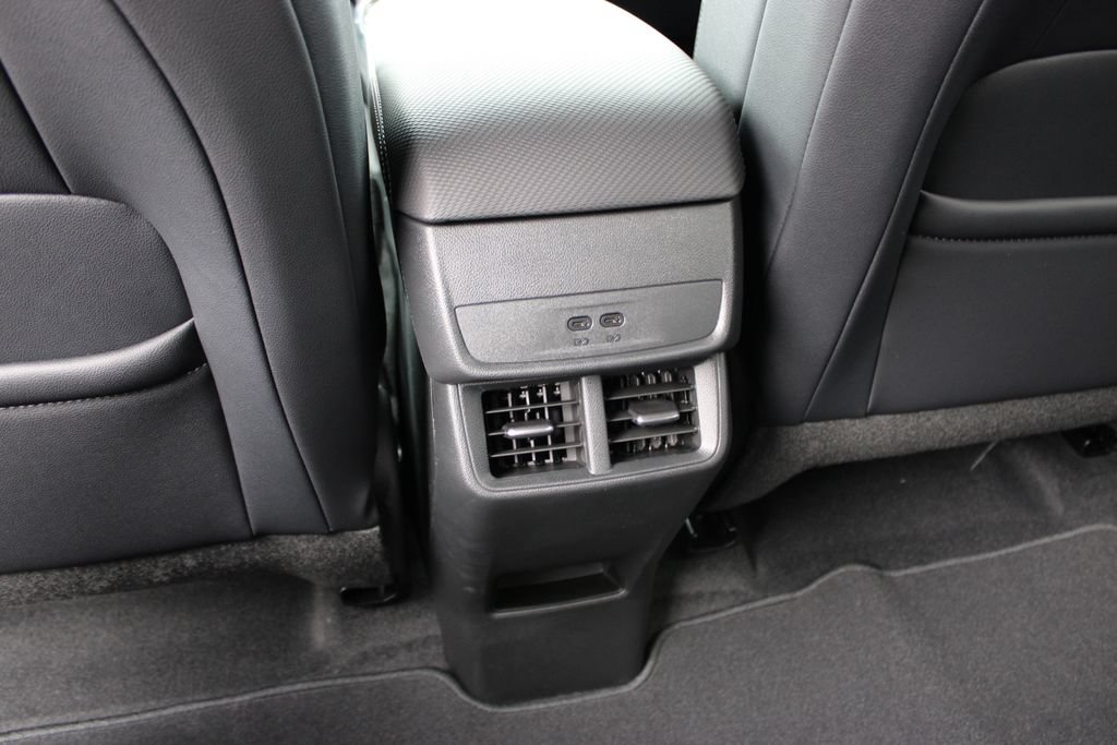 New 2027 Chevrolet Equinox LT w/ Convenience Package II AWD/4WD image 36