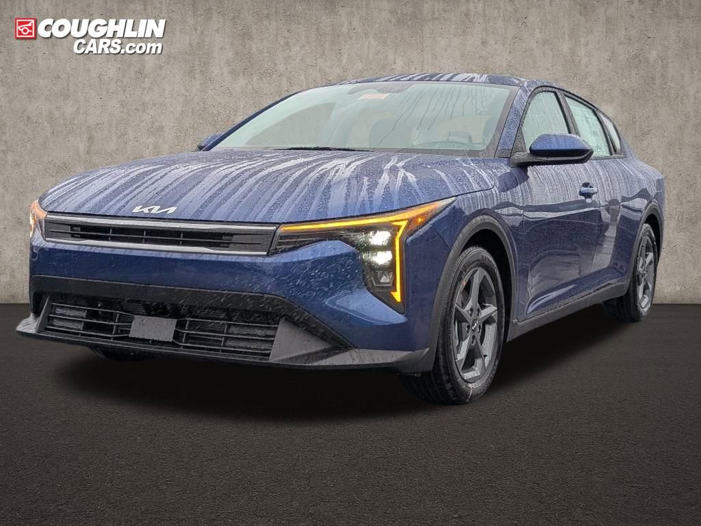 New 2025 Kia K4 LXS image 3