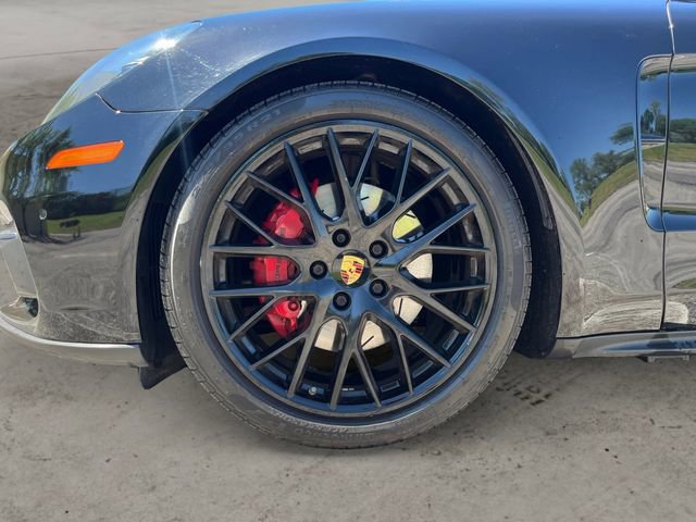 Used 2018 Porsche Panamera 4S AWD/4WD image 16