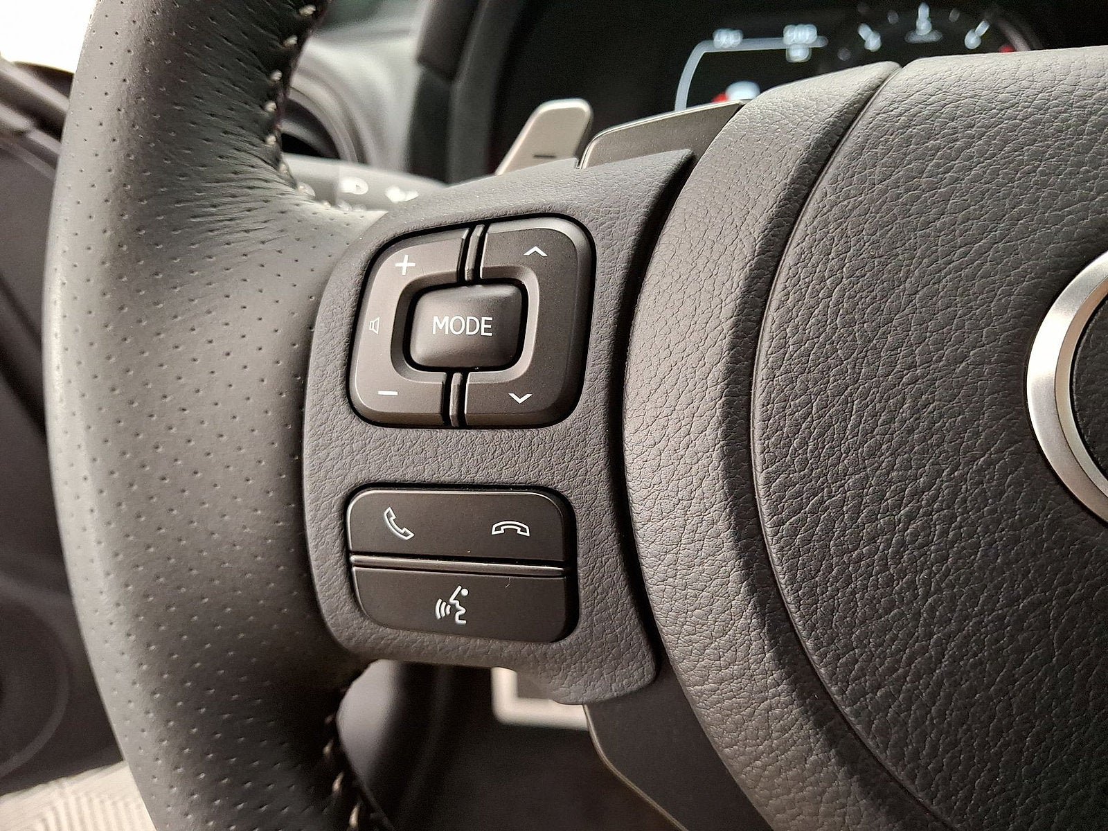 Used 2025 Lexus IS 350 F Sport AWD/4WD image 9