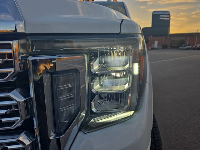 Used 2023 GMC Sierra 2500 Denali image 31