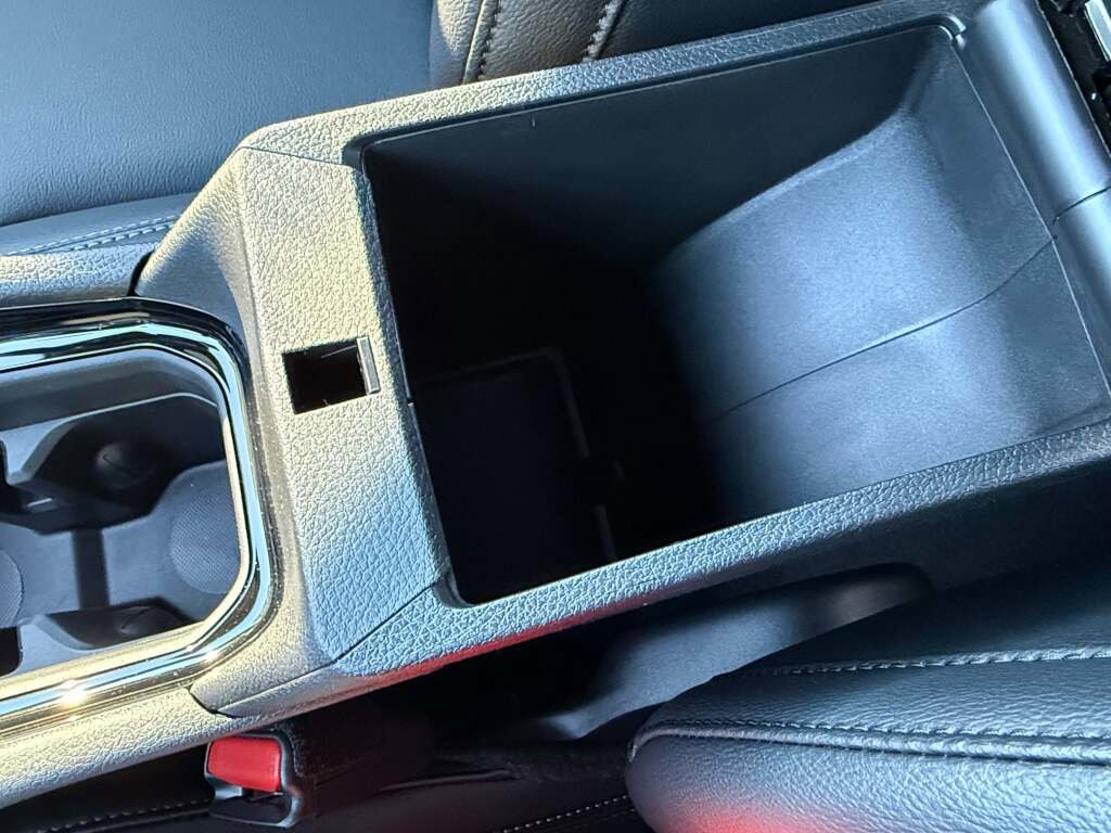 New 2026 Jeep Compass Limited image 32