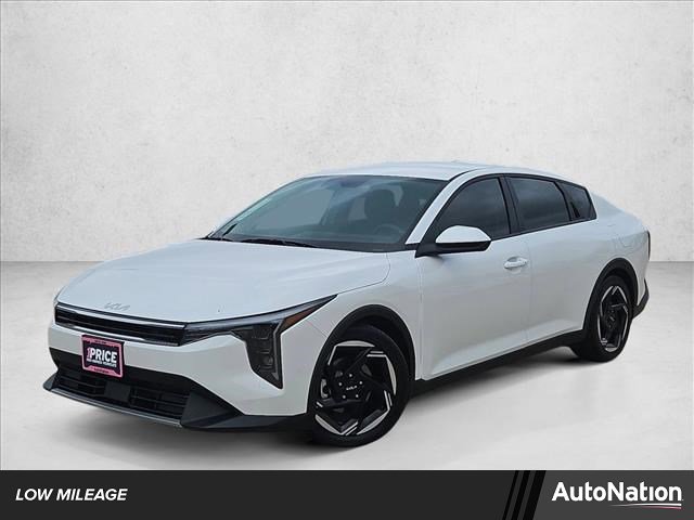 Used 2025 Kia K4 EX image 1