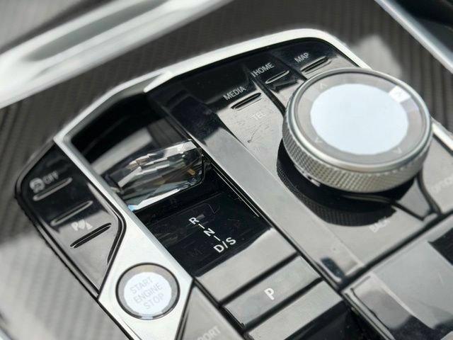 Used 2025 BMW X7 M60i AWD/4WD image 52