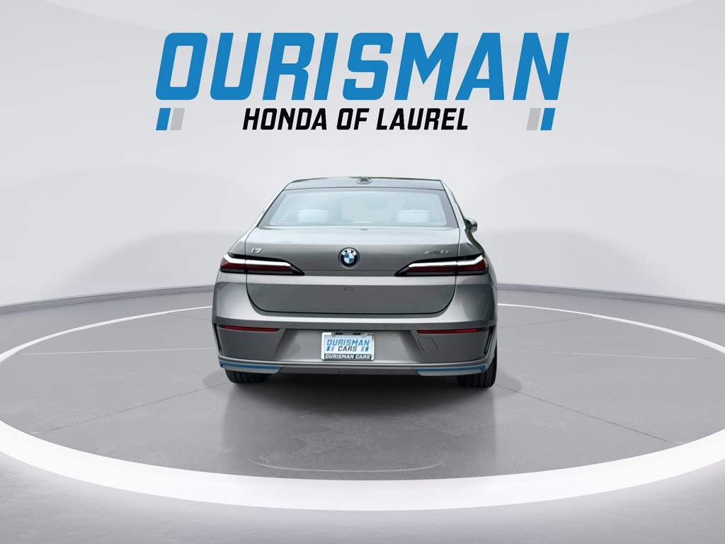 Used 2023 BMW i7 xDrive60 AWD/4WD image 7