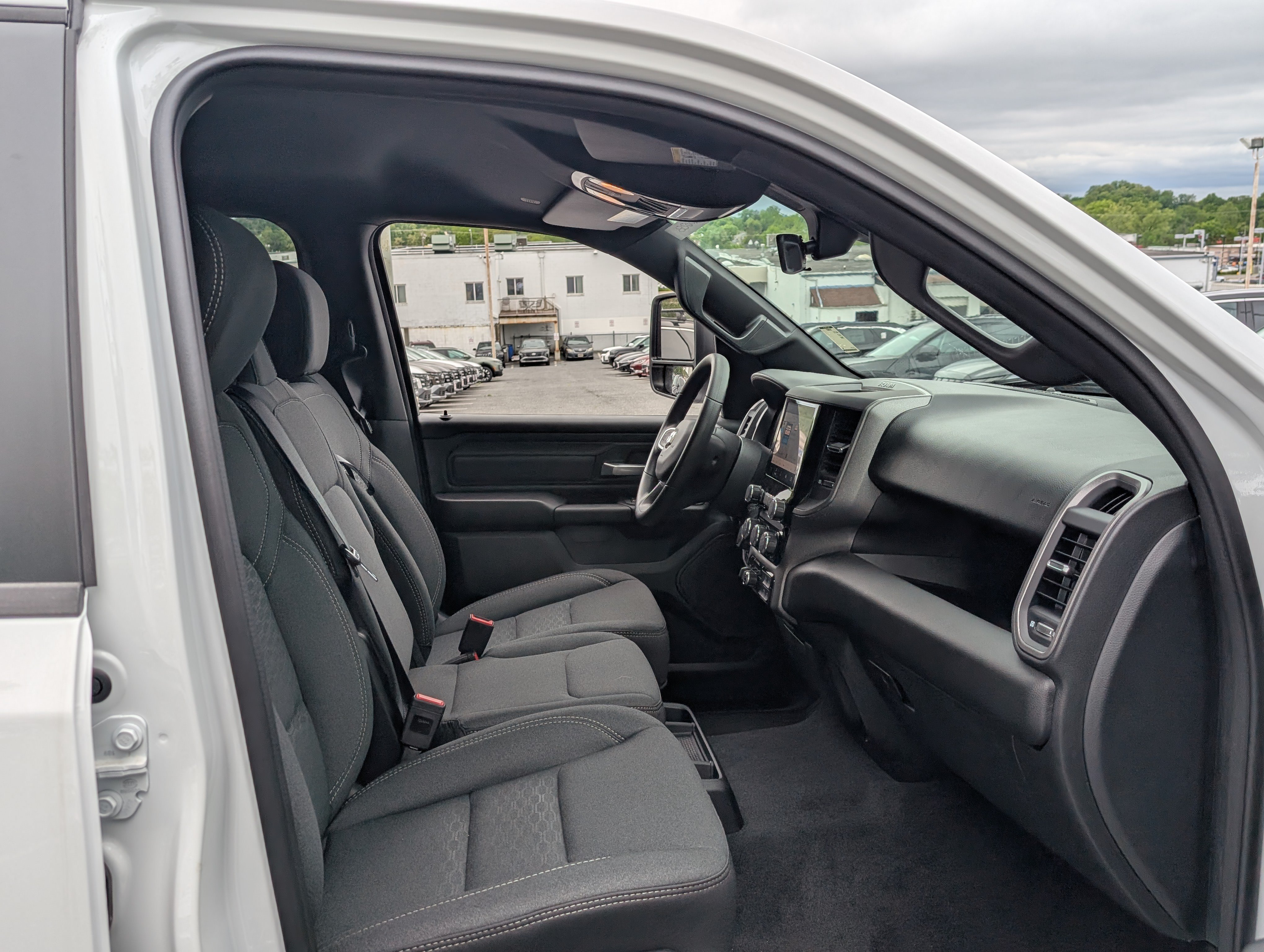New 2025 RAM 1500 Tradesman w/ Night Edition AWD/4WD image 9