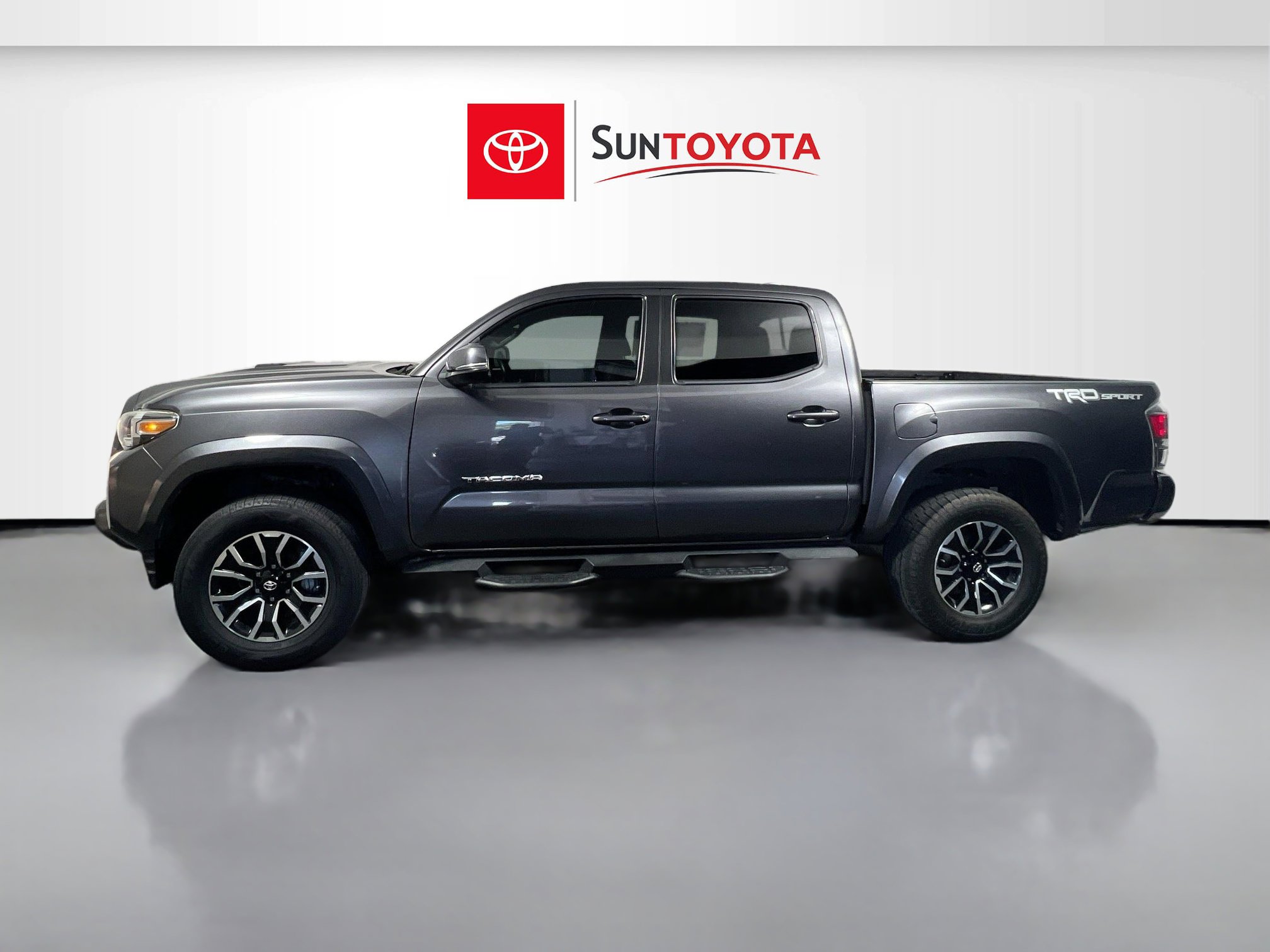 Used 2021 Toyota Tacoma TRD Sport RWD image 5