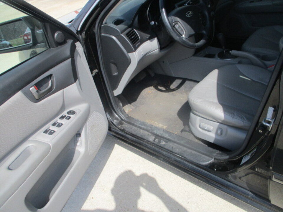 Used 2009 Kia Optima EX image 22