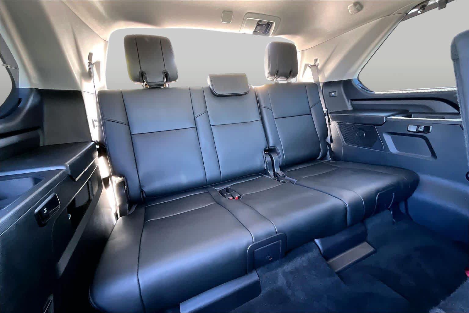 Used 2023 Toyota Sequoia Limited AWD/4WD image 23