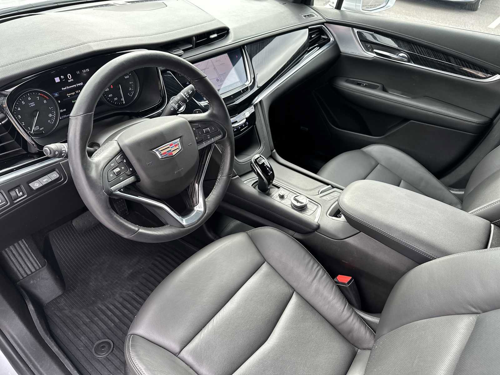 Used 2020 Cadillac XT6 Premium Luxury image 12