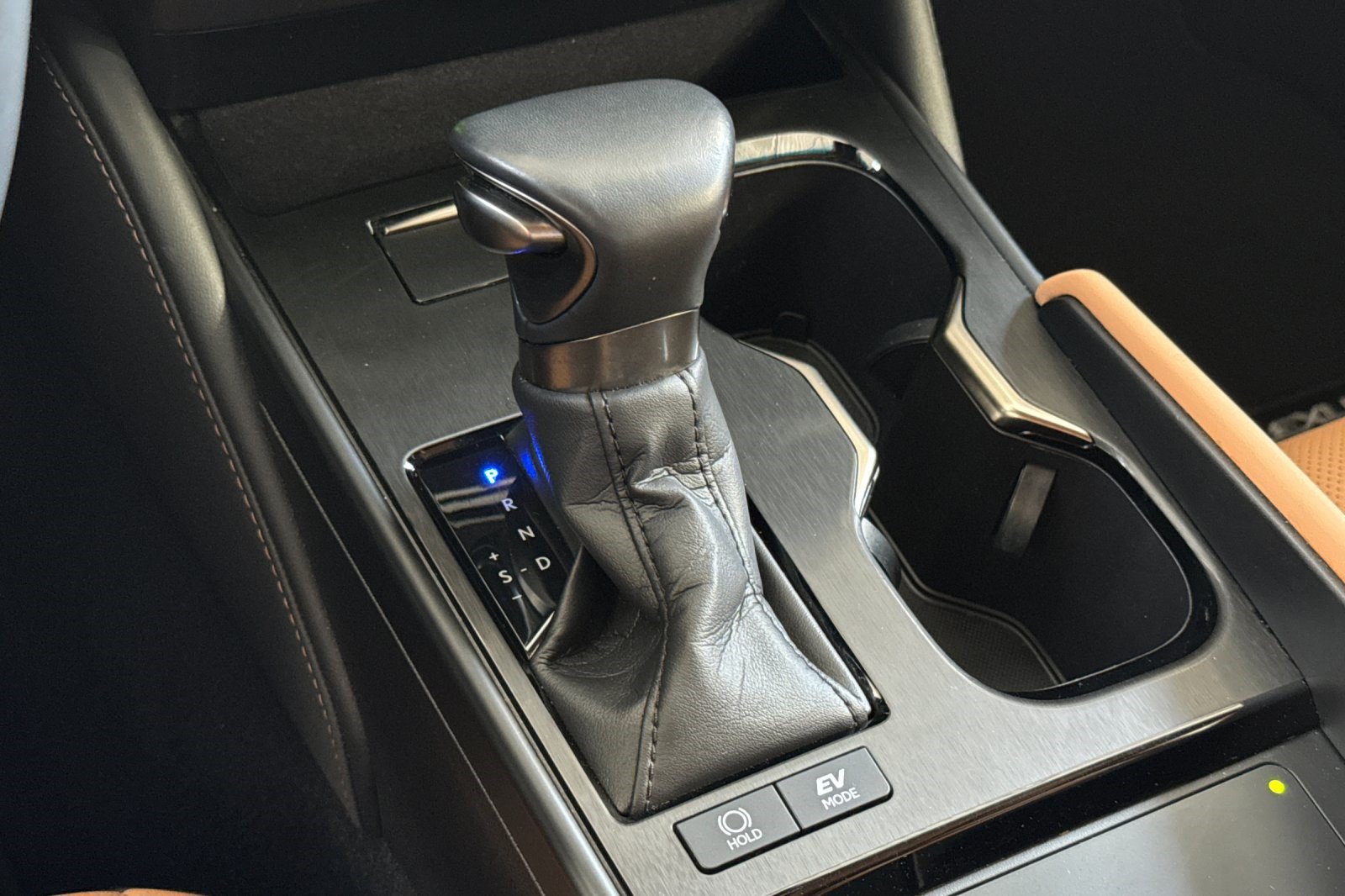 Certified 2025 Lexus ES 300h w/ Premium Package FWD image 26