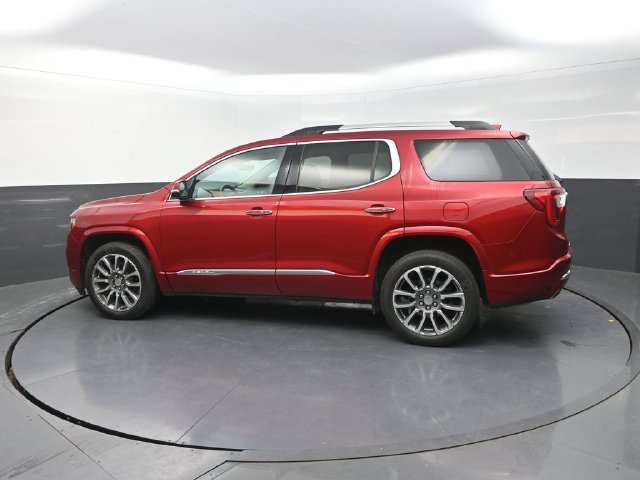 Used 2021 GMC Acadia Denali w/ Denali Ultimate Package AWD/4WD image 4