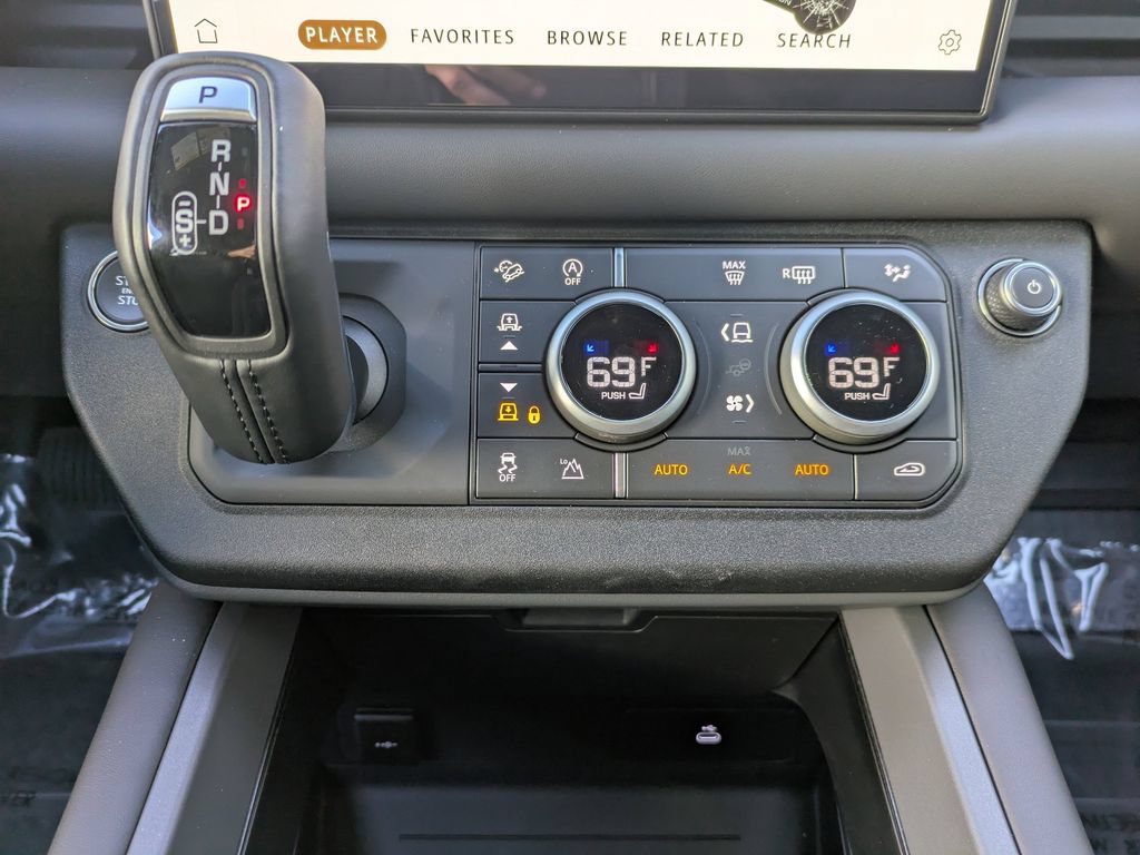 New 2025 Land Rover Defender 130 S AWD/4WD image 20