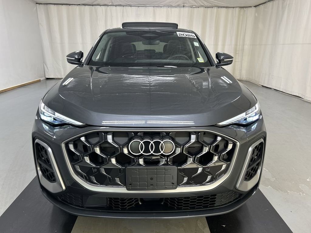 Used 2025 Audi Q5 Premium Plus w/ Premium Plus image 3