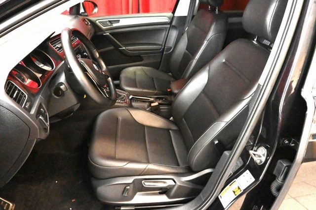 Used 2019 Volkswagen Golf Alltrack S image 9