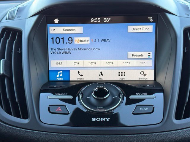 Used 2018 Ford Escape Titanium w/ Ford Safe & Smart Package FWD image 18