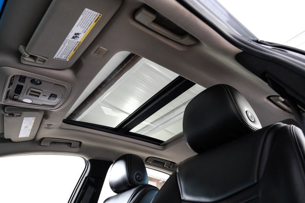 Used 2019 Cadillac XTS Luxury image 5