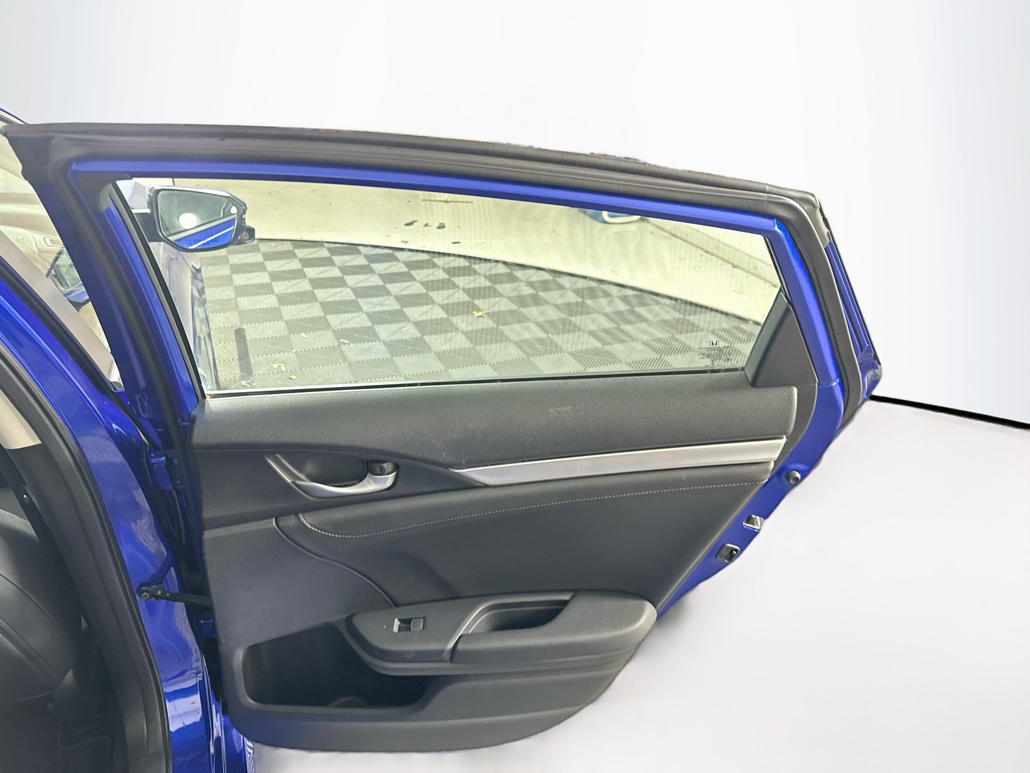 Used 2017 Honda Civic Touring image 30