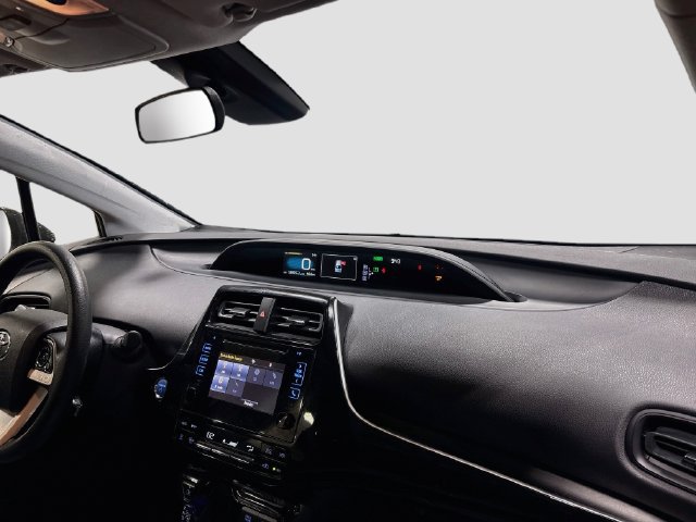Used 2017 Toyota Prius Two FWD image 23