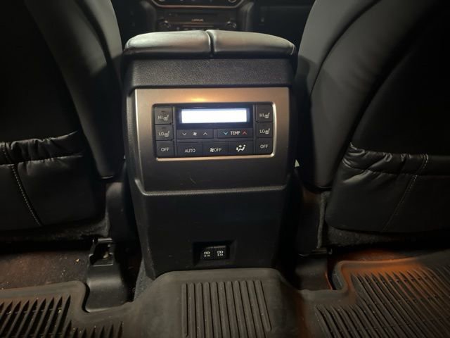 Used 2023 Lexus GX 460 Premium image 29