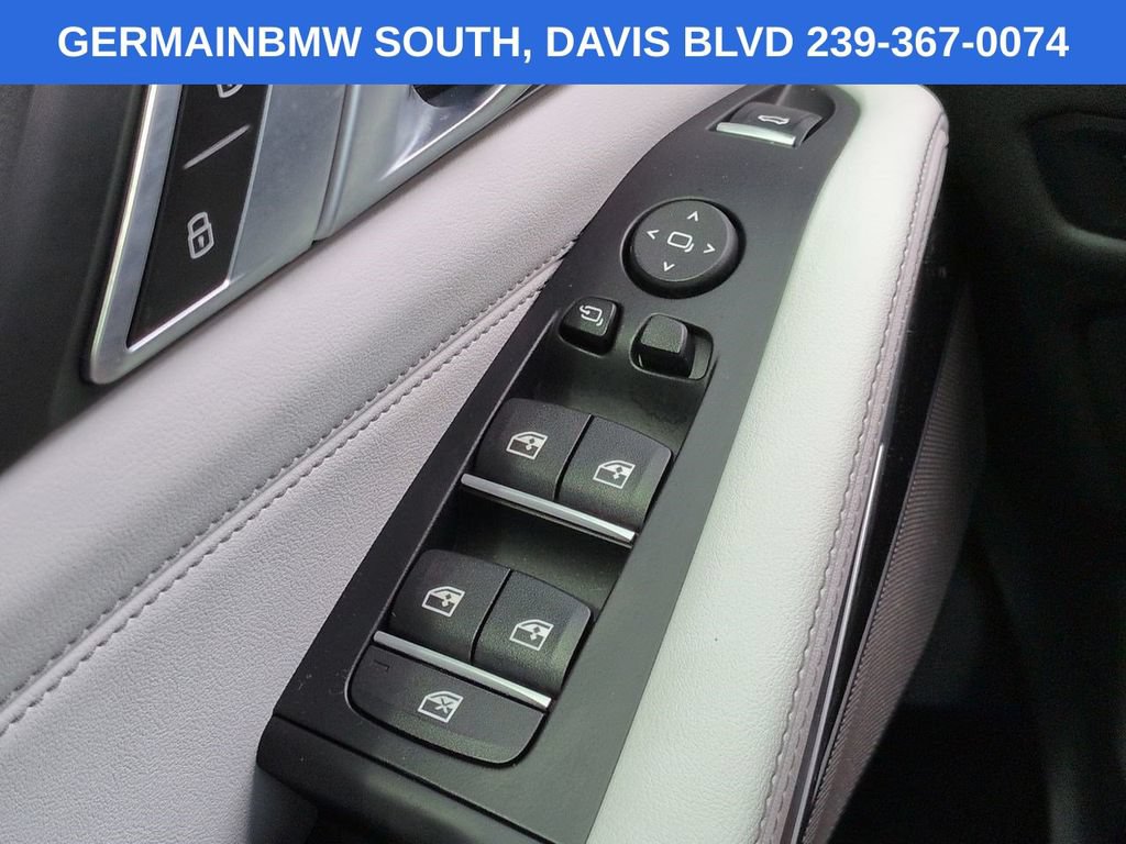 Used 2025 BMW X5 xDrive40i w/ M Sport Package AWD/4WD image 27
