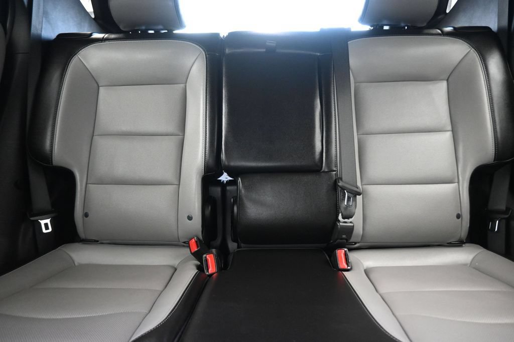Used 2021 Chevrolet Equinox Premier FWD image 41