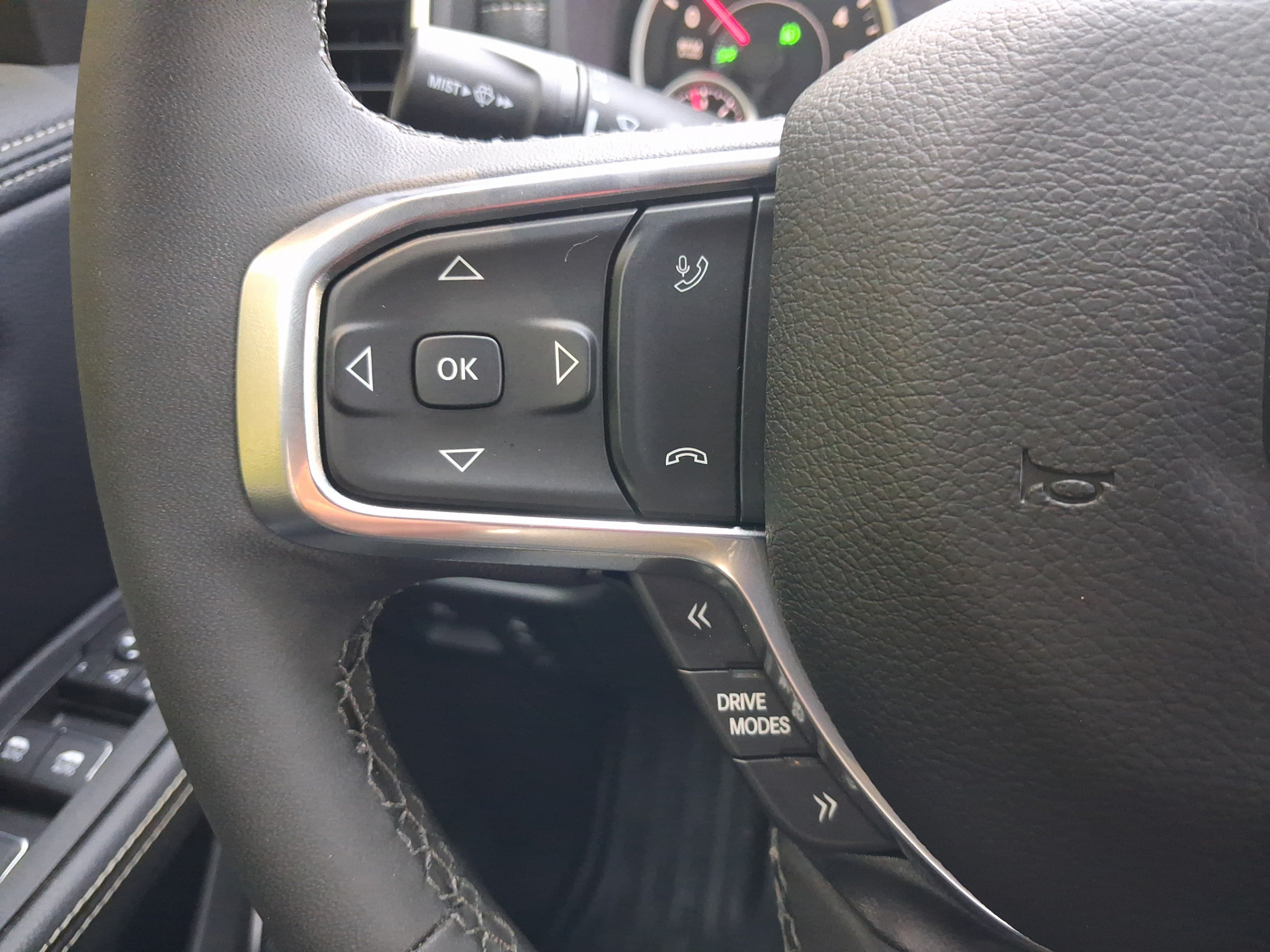 Used 2026 RAM 1500 Laramie w/ Laramie Preferred Package AWD/4WD image 24