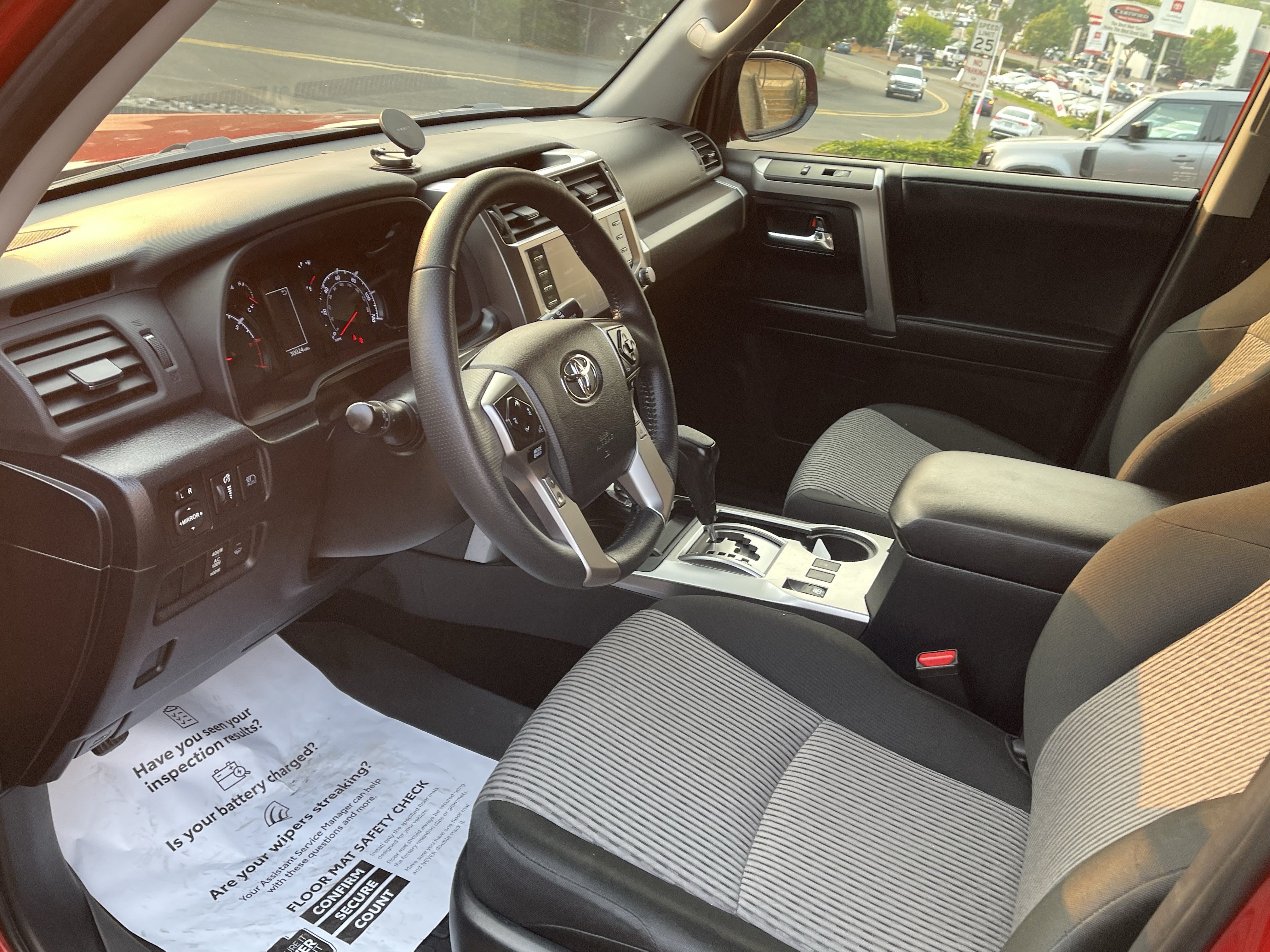 Certified 2024 Toyota 4Runner SR5 AWD/4WD image 9