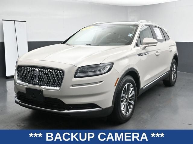 Used 2022 Lincoln Nautilus Reserve AWD/4WD image 5