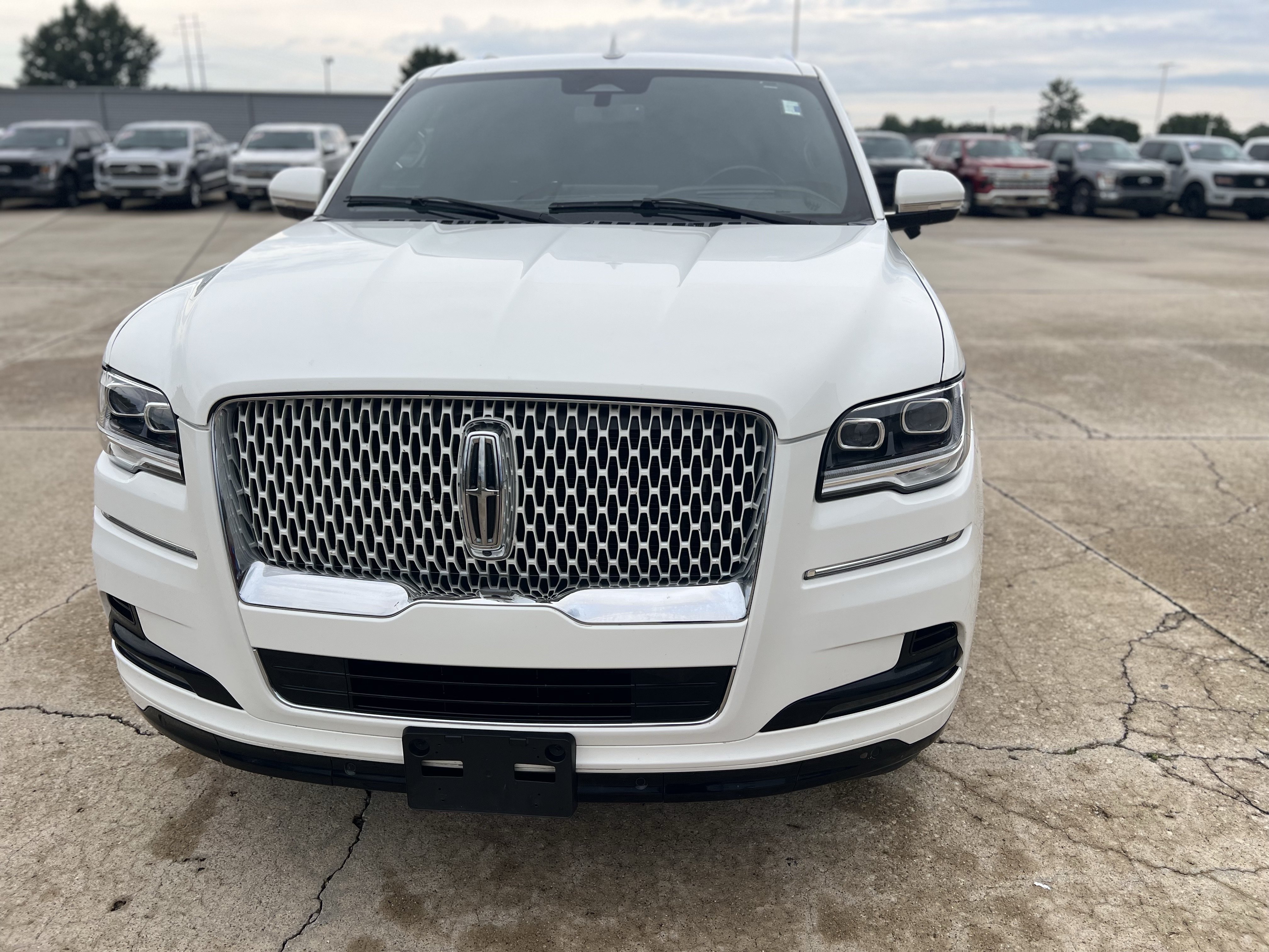 Used 2023 Lincoln Navigator L Reserve AWD/4WD image 13