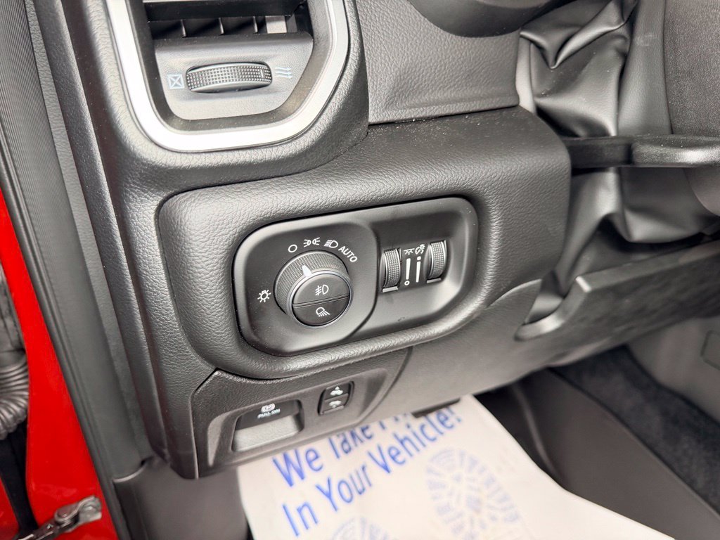 New 2026 RAM 1500 Big Horn AWD/4WD image 17