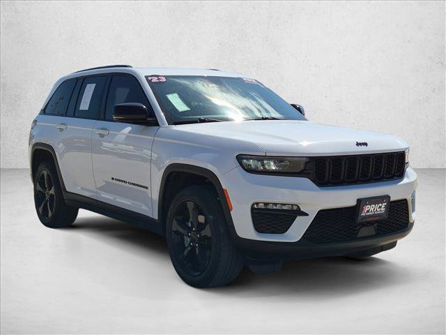 Used 2023 Jeep Grand Cherokee Limited w/ Black Appearance Package AWD/4WD image 3