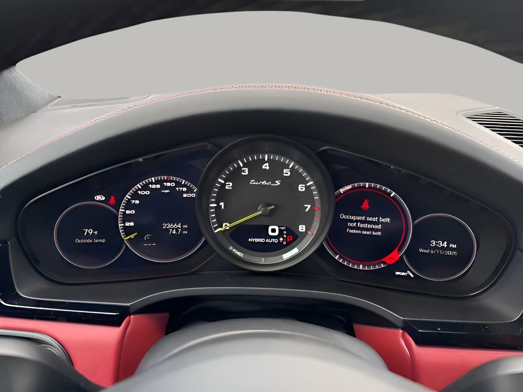 Used 2023 Porsche Cayenne Turbo S image 32