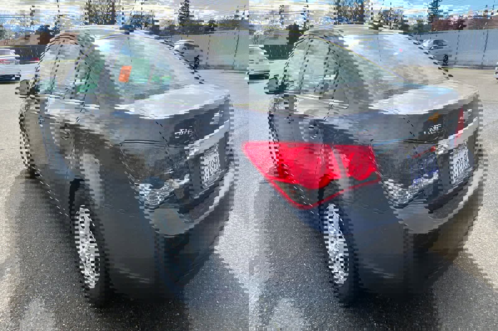 Used 2015 Chevrolet Cruze LT w/ Technology Package image 4