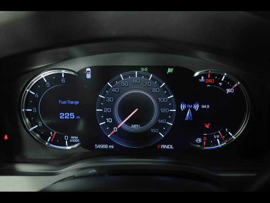 Certified 2020 Cadillac Escalade Luxury AWD/4WD image 30