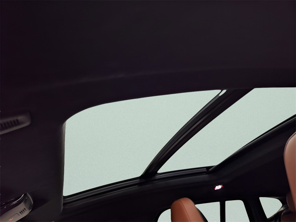 Used 2024 BMW X4 M w/ Competition Package image 14