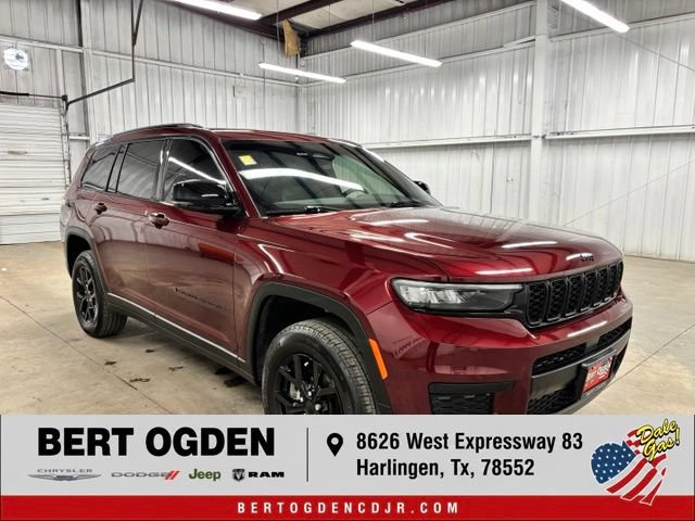 Used 2025 Jeep Grand Cherokee L Altitude RWD image 1