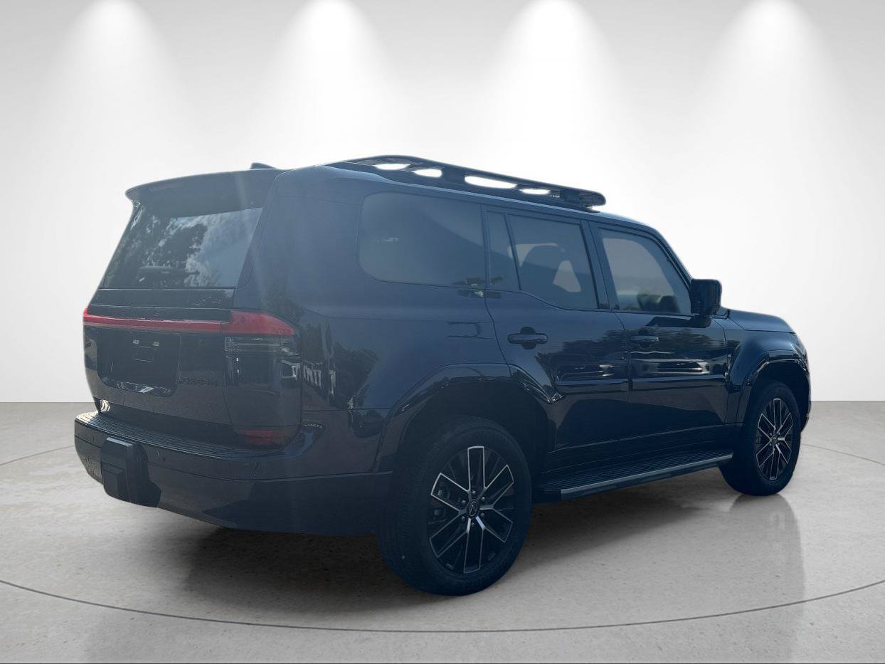 Used 2024 Lexus GX 550 w/ Accessory Package (31) AWD/4WD image 5