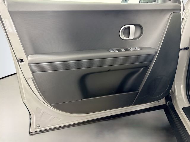 Used 2023 Hyundai Ioniq 5 SE image 12