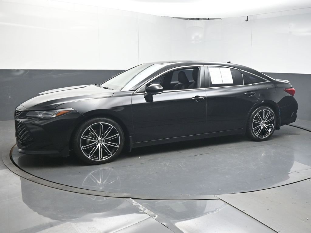 Used 2019 Toyota Avalon Touring w/ Advanced Safety Package image 4
