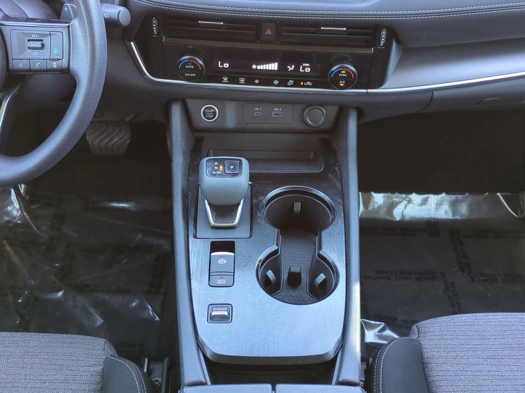 Certified 2021 Nissan Rogue SV image 19