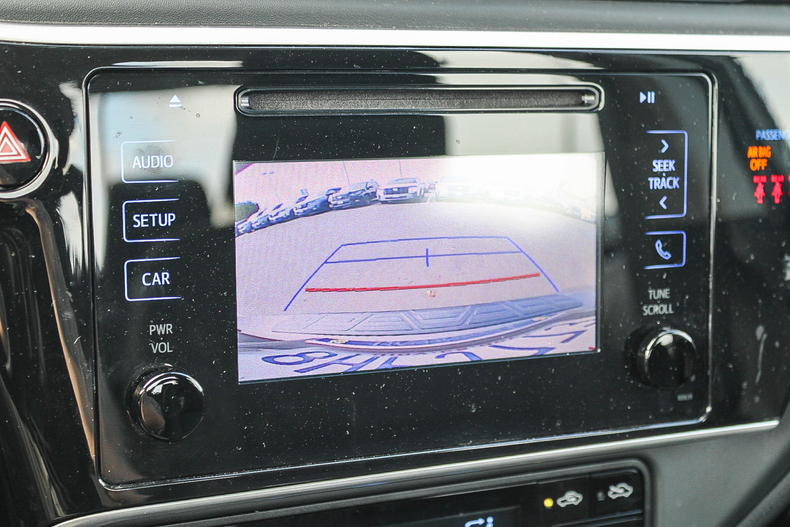 Used 2019 Toyota Corolla LE FWD image 26
