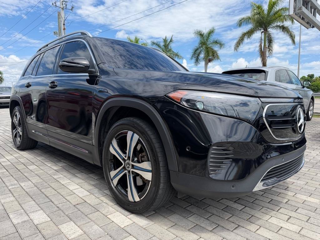 Used 2022 Mercedes-Benz EQB 350 4MATIC image 1