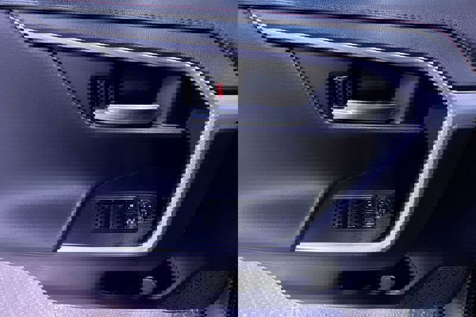 Used 2020 Toyota RAV4 TRD Off-Road image 12