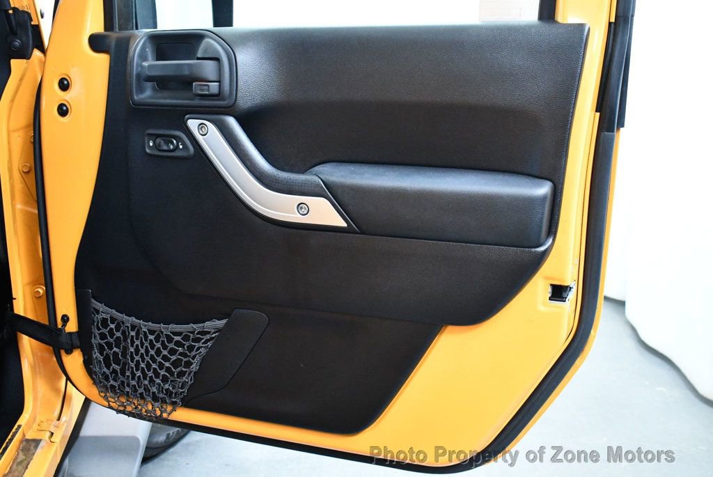 Used 2012 Jeep Wrangler Unlimited Sahara image 16