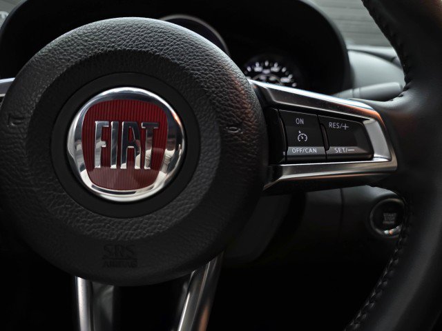 Used 2017 FIAT 124 Spider Lusso RWD image 17